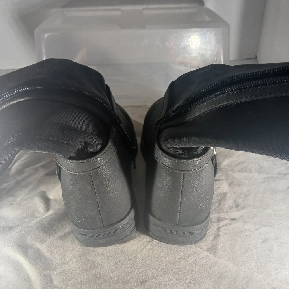 DKNY Girls Black Tall‎ Riding Boots Side Zip Logo Harness Size 1 US/12.5 UK